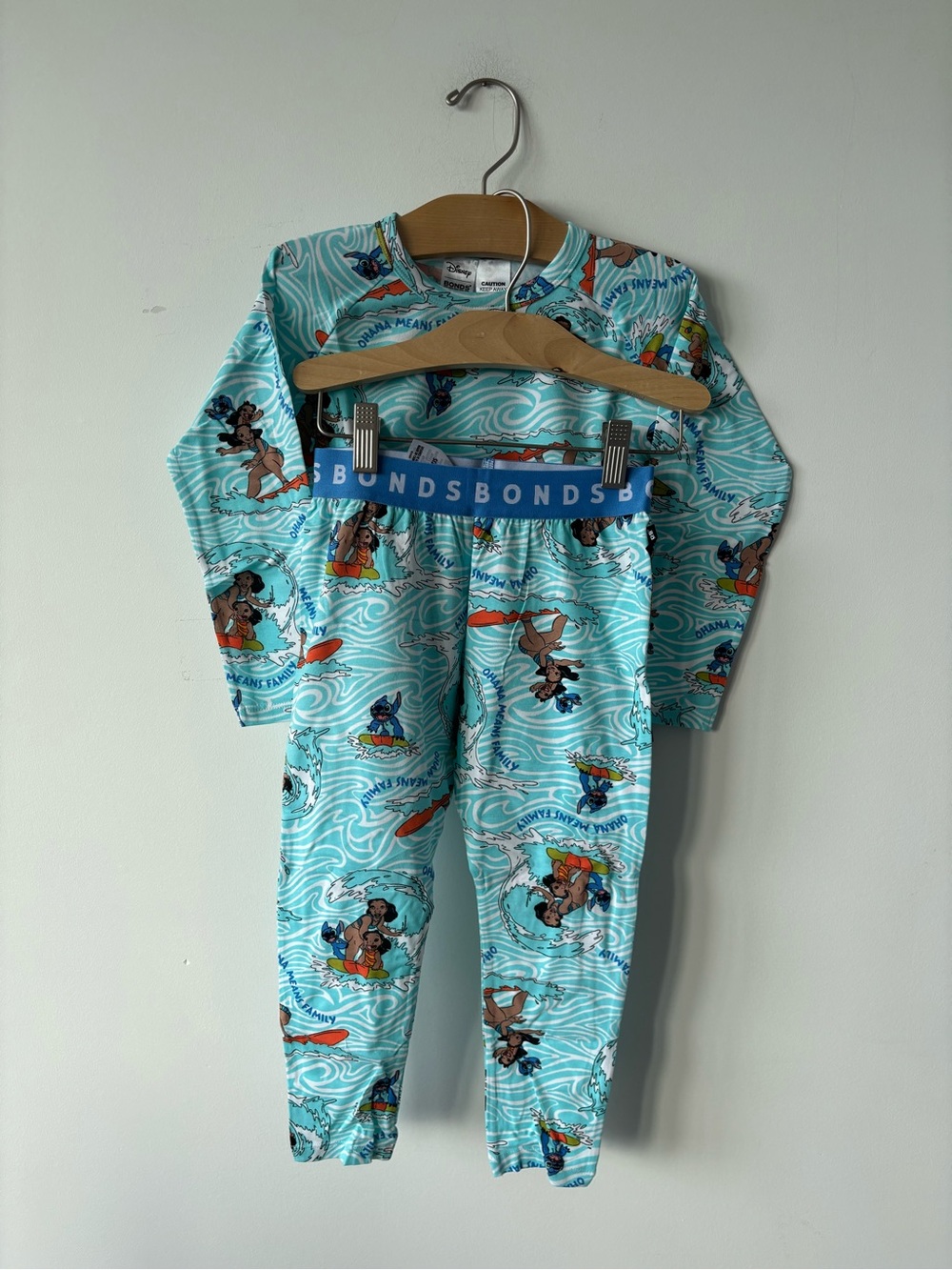 Bonds stitch pj set new without tags